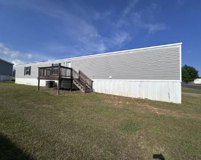 1312 Hunters Mountain Pkwy. Welcome to your dream home in the heart of Hunters Mountain, here in Troy, Alabama. Built in 2021, this 1216 sq. ft. home features 3 bedrooms and 2.00 bathrooms, and is move-in ready. Submit an applic .... 3 Bedroom. 2 Bathroom. 1216 ft