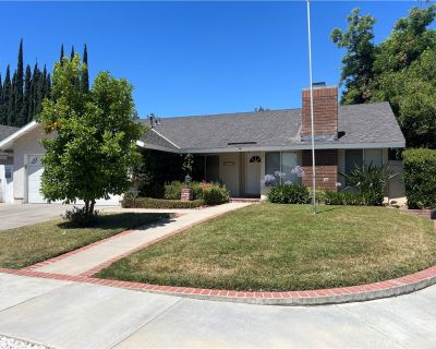 3 Bedroom 2BA 1532 ft Apartment For Rent in West Hills, CA