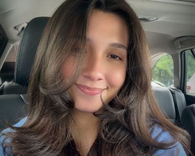 Im a 26 year old dental assistant, a lot in life is changing in this moment so I am looking for a shared space to rent.