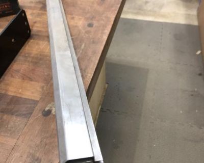 Inner roof strengthener
