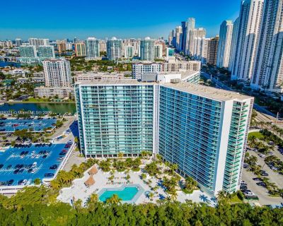 2 Bedroom 2BA 1357 ft Condo For Rent in Sunny Isles Beach, FL
