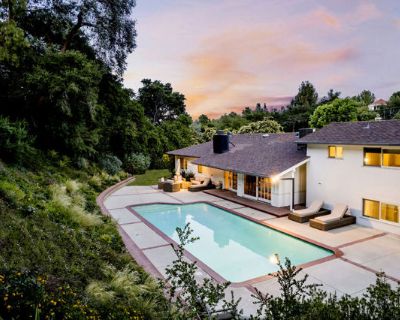 4 Bedroom 3BA 3227 ft Apartment For Rent in Encino, CA