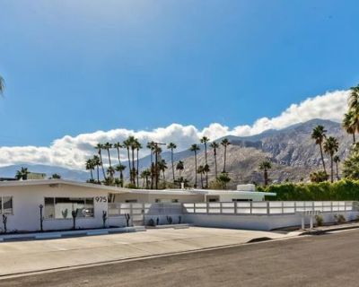 3764 ft Commercial Property For Sale in Palm Springs, CA