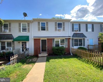 3 Bedroom 1BA 1000 ft Apartment For Rent in Culpeper, VA