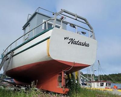 1997 Fiberglass Over Wood Vokey Boat