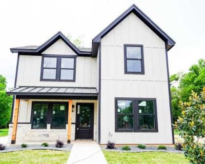 3 Bedroom 3BA 1420 ft Furnished Apartment For Rent in Waco, TX