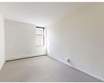 Total rooms: 2. Deposit: $0.00 * Utilities included?: Some * Fees apply?: No. References are not required. Smoking is allowed. Furnishings: Unfurnished * Parking: Yes * Garage: Yes * Yard/patio: No * Balcony/roof terrace: No * Disabled access: No * Living room: shared * Broadband included: No. Availability Available 08 Dec 2025 Minimum term None Maximum term 9 months. Room for Rent in the Whitt...