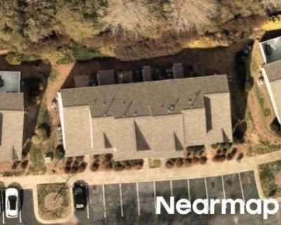 2 Bed 3 Bath Preforeclosure Property in Greensboro, NC 27410 - Tannenbaum Cir