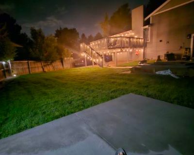 3 Bedroom 2.5BA 2270 ft Apartment For Rent in Thornton, CO