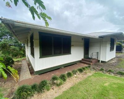3 Bedroom 1BA 1048 ft Furnished Apartment For Rent in Hawaii County, HI