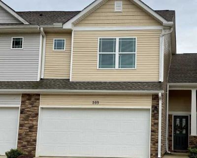 3 Bedroom 2.5BA 1808 ft Apartment For Rent in Huntsville, AL