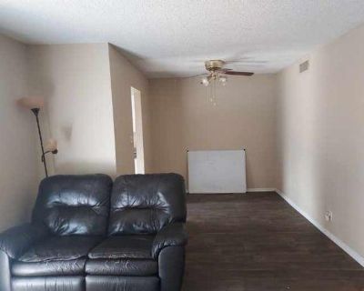 Room For Rent in 2BR 1BA Property, Wichita Falls, TX