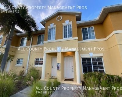 2 Bedroom 2BA 1536 ft Condo For Rent in Venice, FL