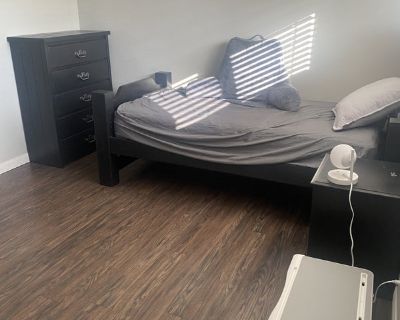 Furnished Room for Rent - Responsible Roommate