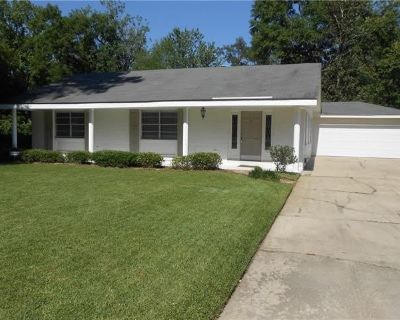 3 Bedroom 2BA 1744 ft Apartment For Rent in Mandeville, LA