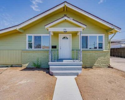 Duplex For Sale in BAKERSFIELD, CA