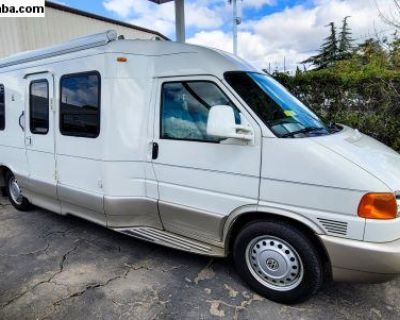 2004 VW Winnebago Rialta FD Twin w/88K Miles-956