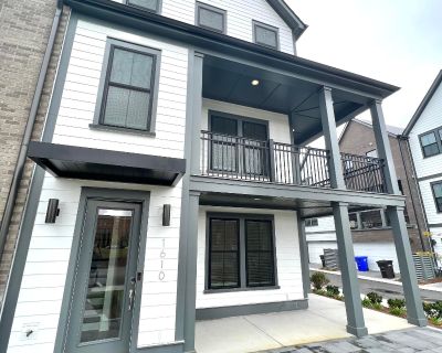2 Bedroom 4BA 2333 ft Apartment For Rent in Mount Pleasant, SC