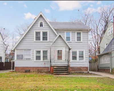 3 Bedroom 1BA Single Family House For Sale in Cleveland Heights, OH