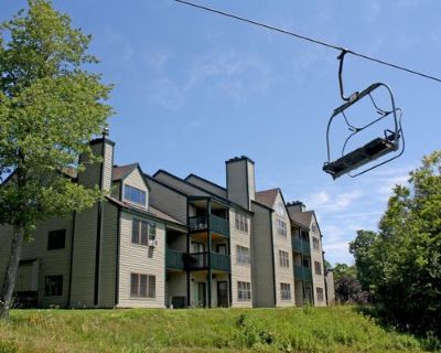3 Bedroom 2BA 1292 ft Condominium For Sale in LUDLOW, VT