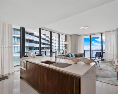 NE 31st St. Short-term rental only (1 6 months) STARTING DEC 2. Fully furnished 3BD/3BA corner unit on the 28th floor at Gran Paraiso with spectacular bay and city views. Features floor-to-ceiling windows, modern open kitchen, elegant d cor, and a large private balcony. Primary suite with spa-style bathroom and great closet space. Luxury amenities include waterfront pool, spa, gym, tennis court...