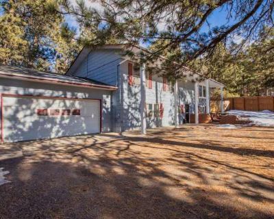 4 Bedroom 3BA 3044 ft Pet-Friendly Apartment For Rent in Woodland Park, CO