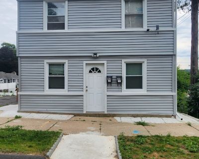 2 Bedroom 1BA 1328 ft Apartment For Rent in Bristol, CT