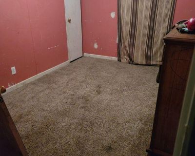 Room For Rent in 1BR 1BA Property, Waxahachie, TX