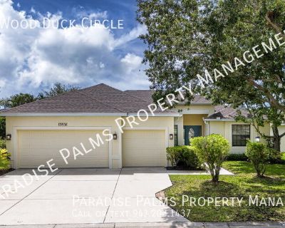 4 Bedroom 3BA 2349 ft Pet-Friendly Single-family home For Rent in Lakewood Ranch, FL