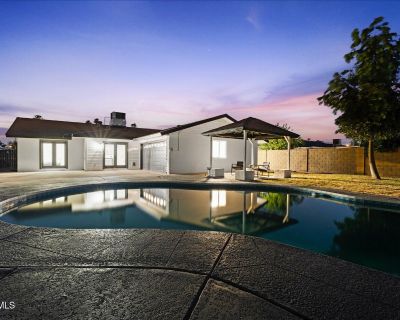 3 Bedroom 2BA 1778 ft Single Family House For Sale in Phoenix, AZ