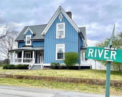 River St Sw, Cave Spring, Home For Sale