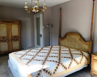 Rachel Kogan (Has a House). Room in the 4 Bedroom 3BA House For Rent in Queens, NY