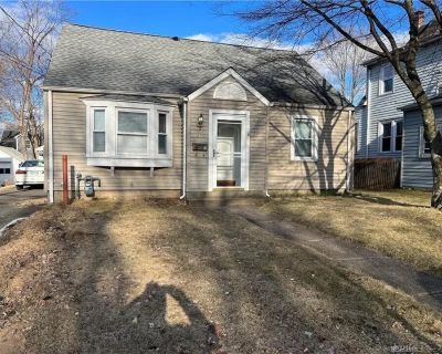 5 Bedroom 2BA 1437 ft Single Family House For Sale in Bristol, CT