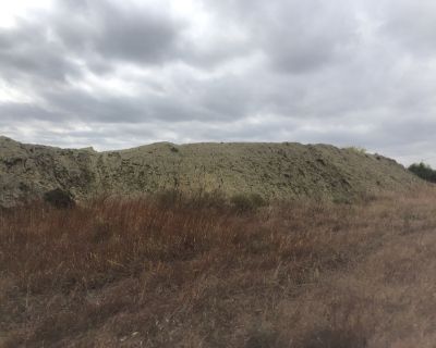 Lots of Fill Dirt available 20 or 50 Tons No Problem