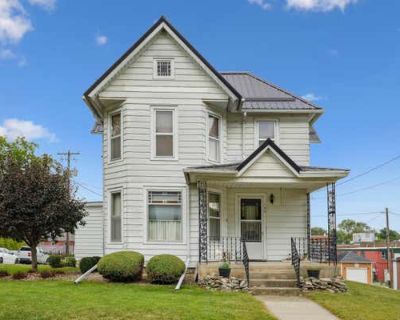 4 Bedroom 2BA 3472 ft Single Family Home For Sale in ELKADER, IA