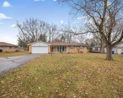 3 Bedroom 1BA 1400 ft Single Family House For Sale in Marion, IN
