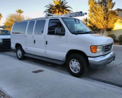 2005 Ford E 350 XLT Super Duty Van