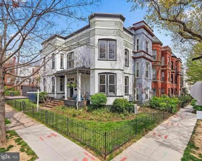 1 Bedroom 1BA 650 ft Furnished House For Rent in Washington, DC