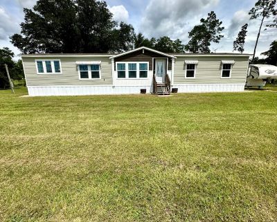 4 Bedroom 3BA 2280 ft Mobile Home For Sale in Greenwood, FL