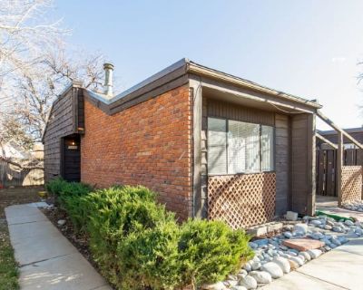 2 Bedroom 1BA 767 ft Apartment For Rent in Westminster, CO