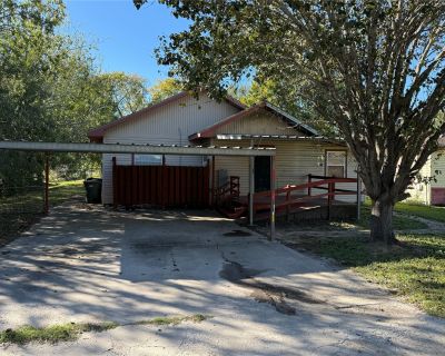 3 Bedroom 1BA 1284 ft Single Family House For Sale in Port Arthur, TX