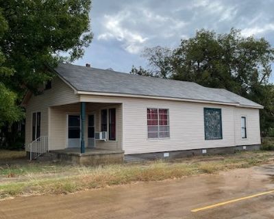 2 Bedroom 2BA 1565 ft Apartment For Rent in Teague, TX