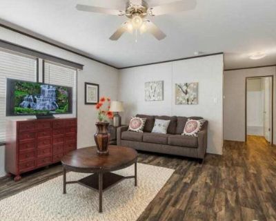 3 Bedroom 2BA 1152 ft Mobile Home For Rent in Bonner Springs, KS