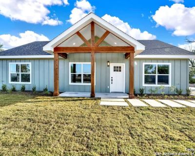 3 Bedroom 2BA Single Family House For Sale in Hondo, TX