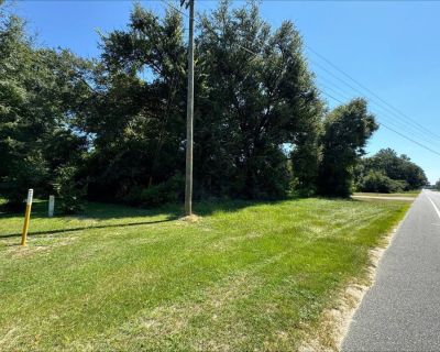 Land For Sale in Greenwood, FL