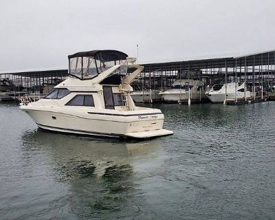 Bayliner 3488 Avanti Command Bridge