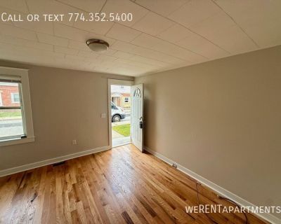3 Bedroom 1BA Pet-Friendly Apartment For Rent in Brooklyn, CT
