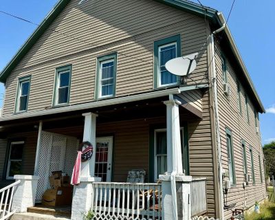 3 Bedroom 2BA 1336 ft Single Family House For Rent in Berwick, PA