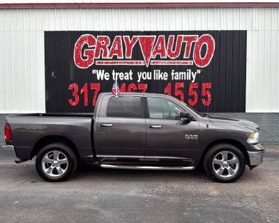 2015 RAM 1500 4WD Crew Cab 140.5" Big Horn