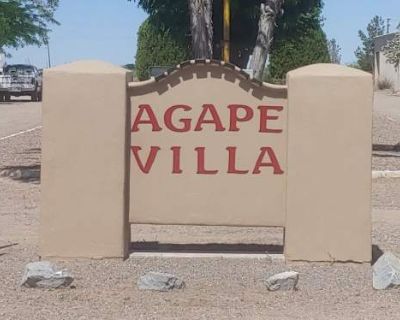 3 Bedroom 2BA 950 ft Apartment For Rent in Deming, NM